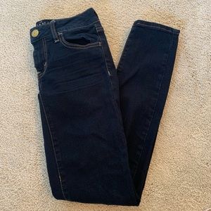 AE Super Stretch Jeggings Dark Wash - 00 SHORT